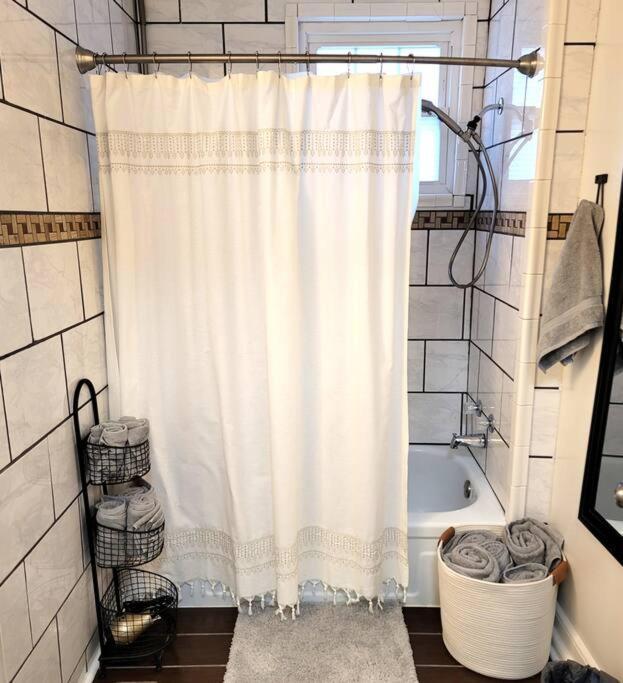 Apple Hill Bungalow, Family And Pet Friendly! Bristol Dış mekan fotoğraf